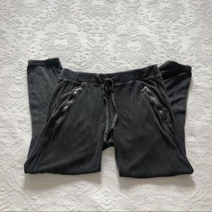 Pam & Gela sweat pants